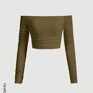 Green scrunched cropped top with sleeves, never worn just tried on